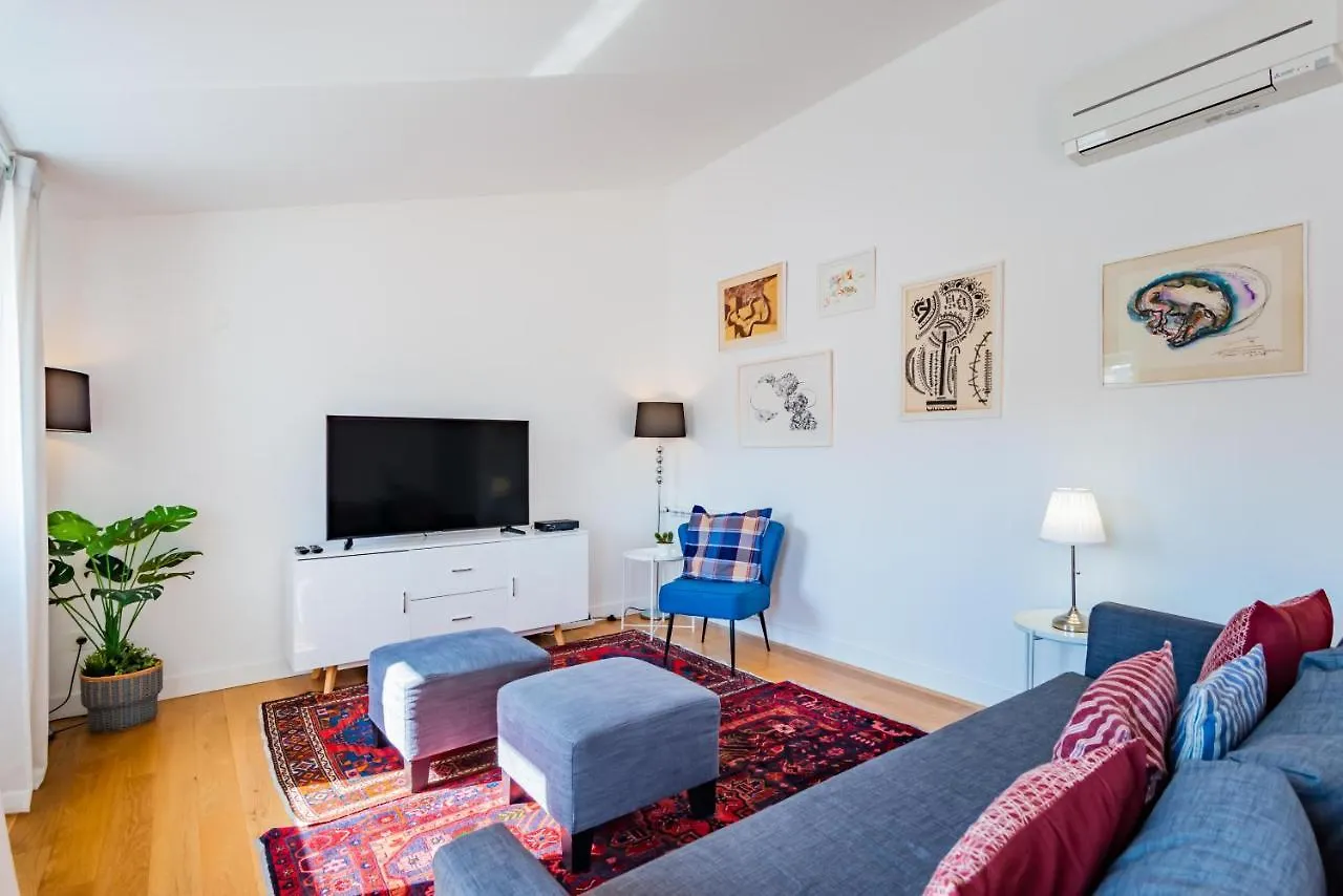Lisbon Center Penthouse Apartment